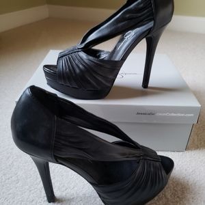 Jessica Simpson Black Evoni Platform Pump